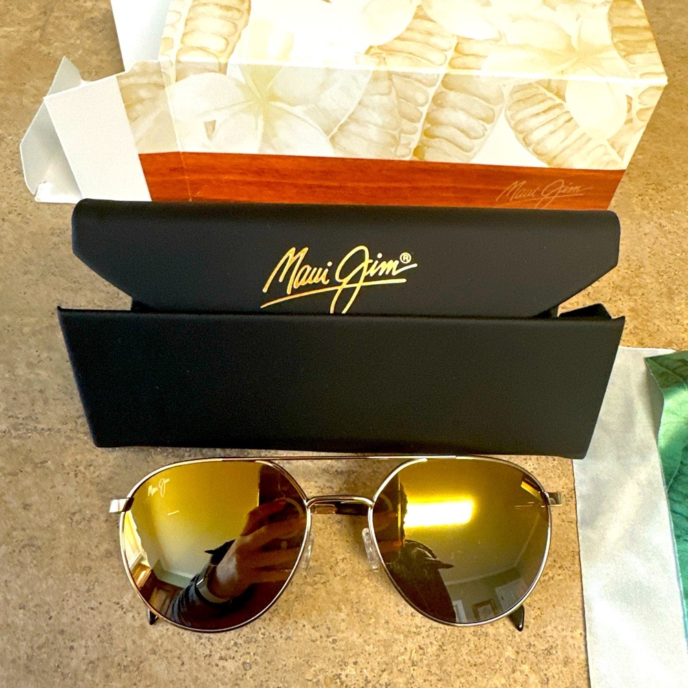 Maui Jim sunglasses brand new